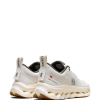 ON X LOEWE White/Khaki